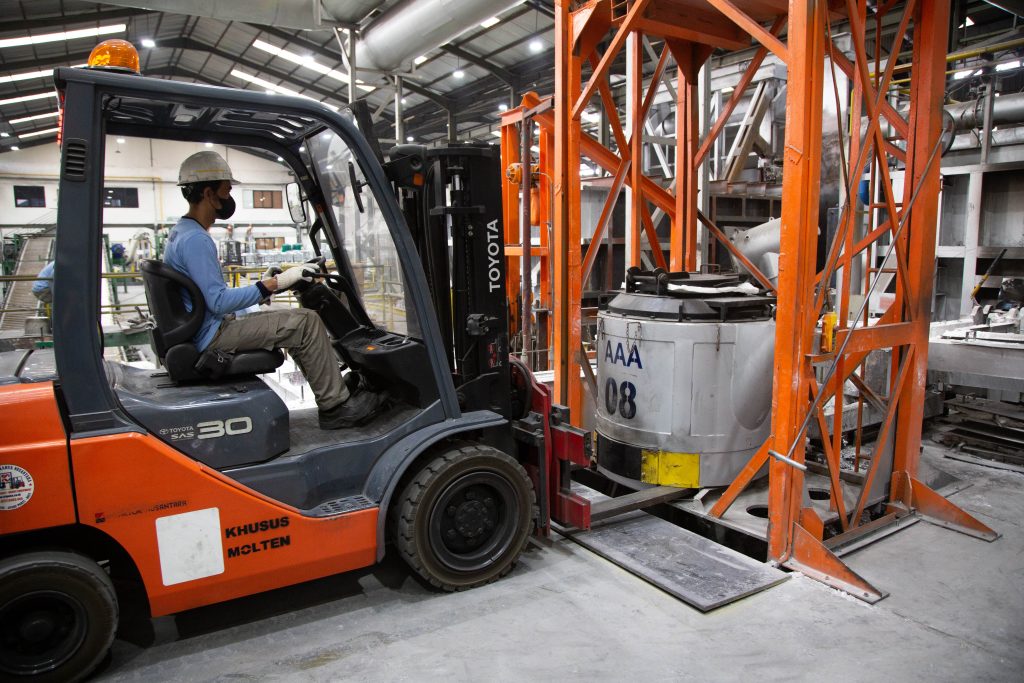 Molten Aluminium: A Cost-Effective Alternative to In-House Smelting